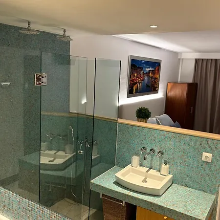 Luxury First Line Daire Costa Teguise